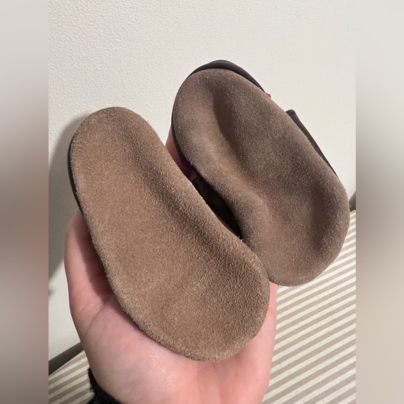 3/$10 Robeez Soft Soles Speedy Baby Shoes with Race Cars - Picture 8 of 9